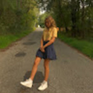 Meet your Posher, Izadora